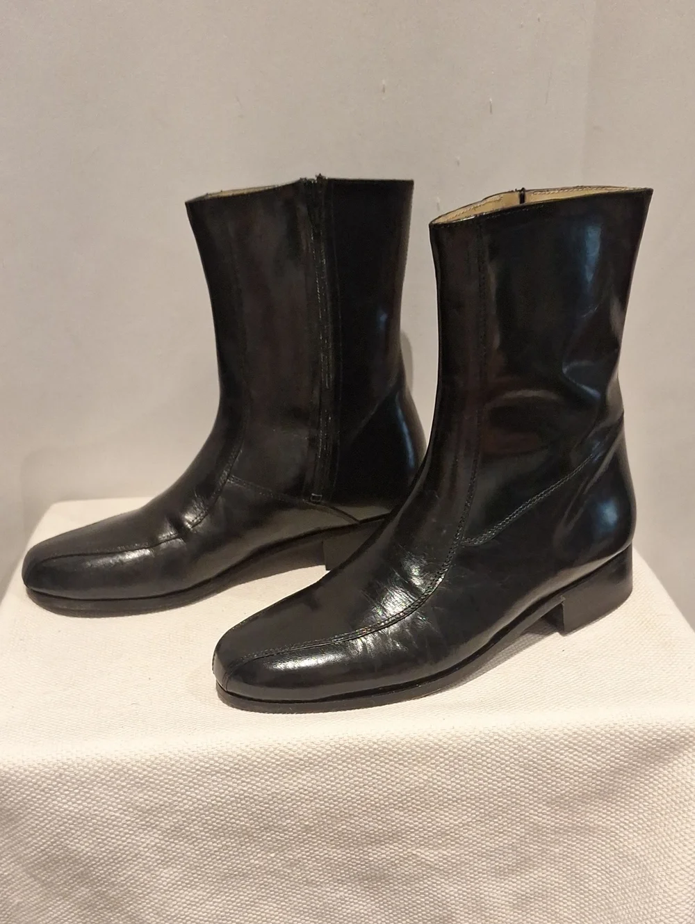 Nunn Bush Men's Black Leather Zip Ankle Boots